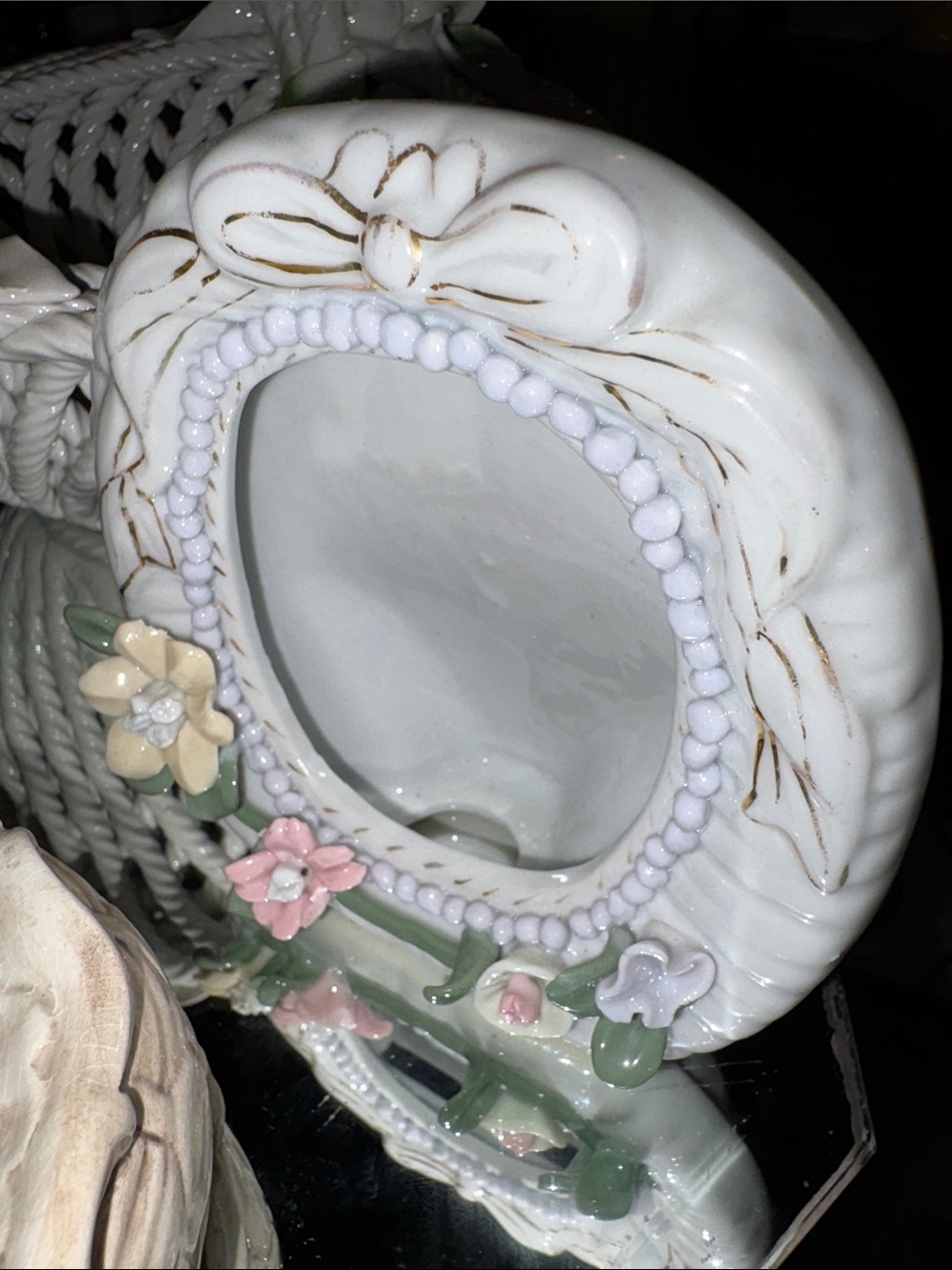 3D Ceramic Flowers Home Decor Bundle Soap Dish 2 Frames & A Basket Made In Italy - Picture 5 of 9